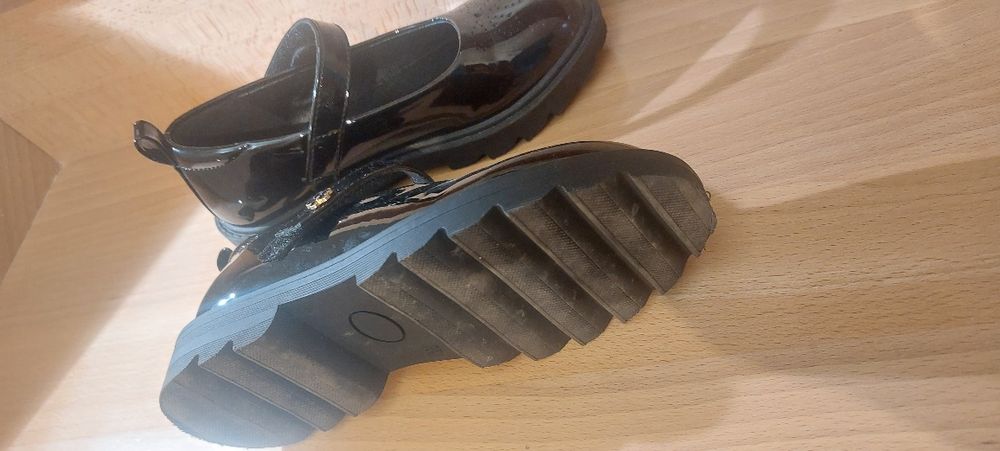 Buty dla dziewczynki