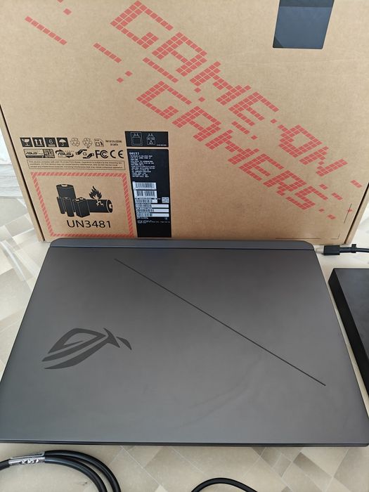 ASUS ROG Strix G16 G615JH (i5-13450HX, RTX 5050 8GB DDR7, 16 GB DDR5)