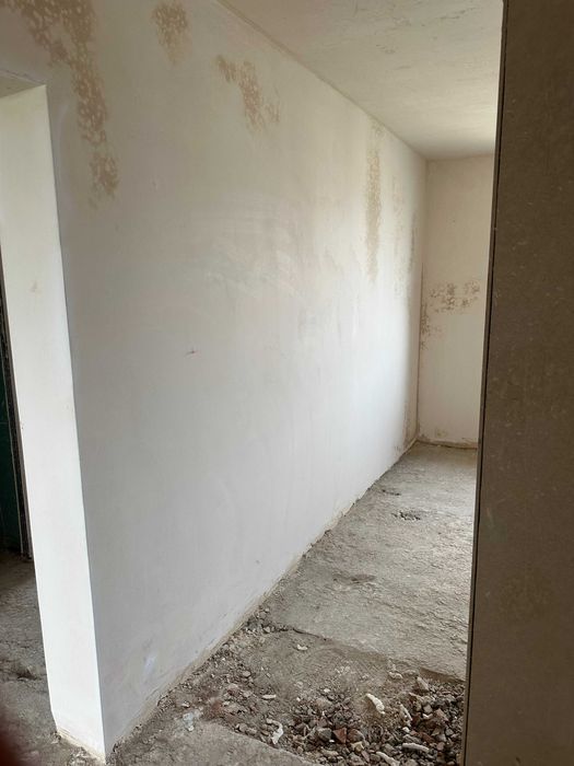 Tynki maszynowe gipsowe, cementowo-wapienne