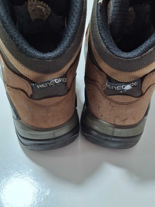 Botas de caminhada