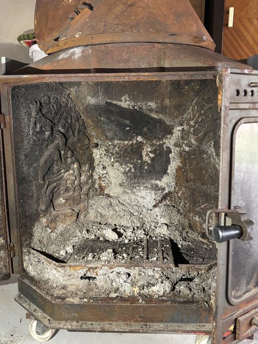 Kominek żeliwny Dovre do renowacji