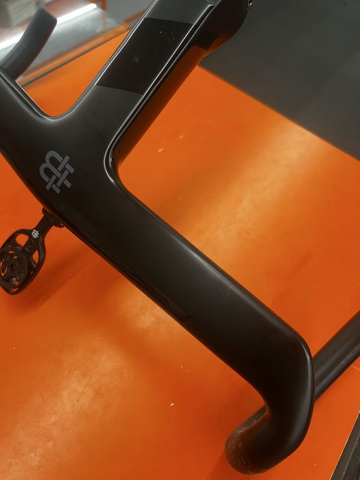 Guiador Aero Black  Inc  -Carbono