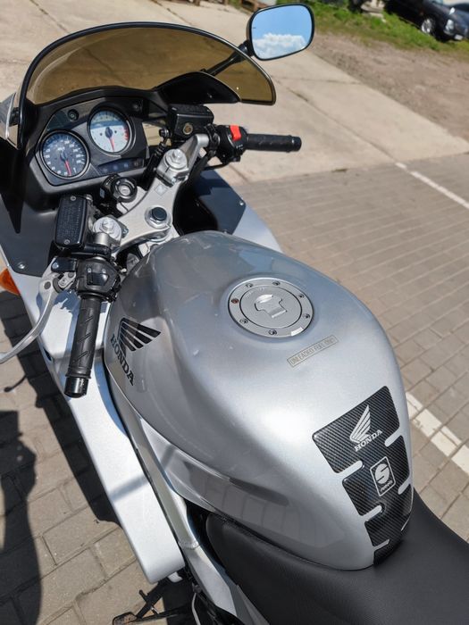 Мотоцикл Honda VFR 800