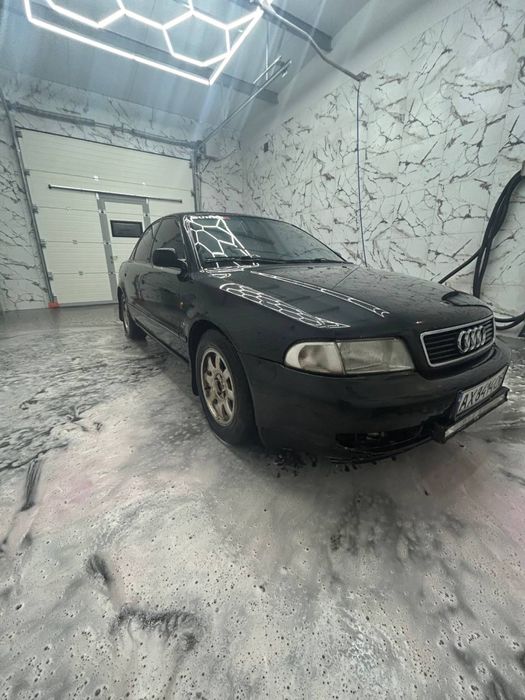 Audi a4 b5 1.8 бензин