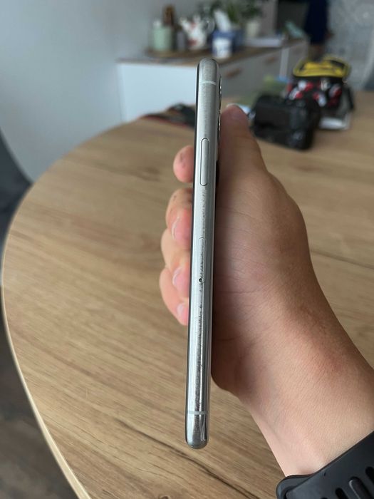 Iphone 11 Pro 64gb, Gold, stan dobry, stan baterii 100%