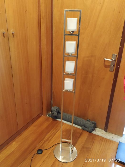 Candeeiro de pé aço inox