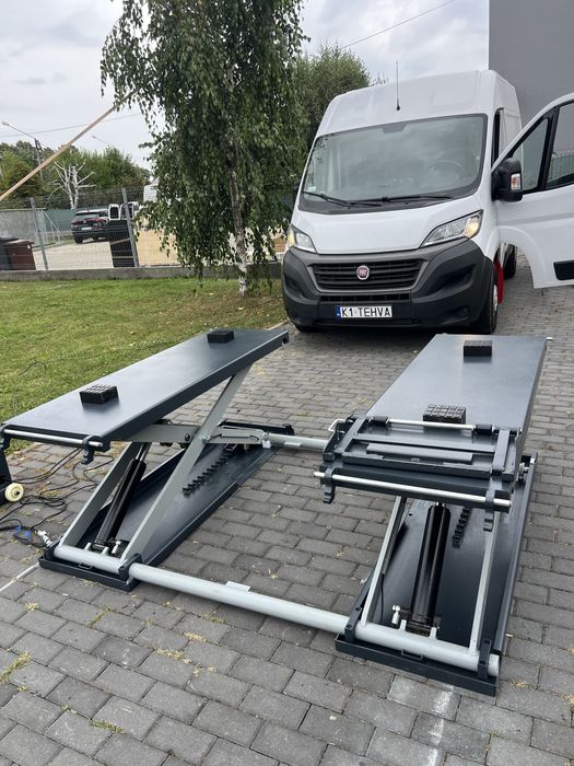 Podnsonik nozycowy italy 4 tony wysoki autom.