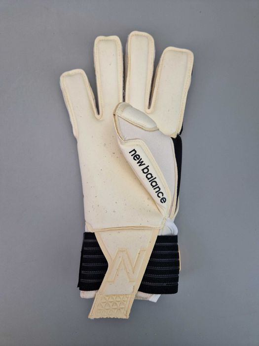 Rękawice Bramkarskie NEW BALANCE Furon 9