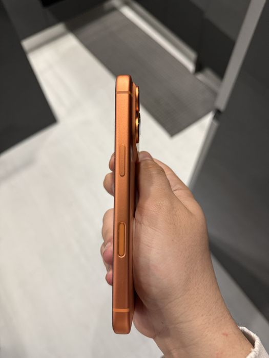 Iphone 17pro impecável c/caixa,fatura nacional,garantia