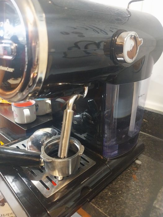 Máquina de Café QUASE NOVA