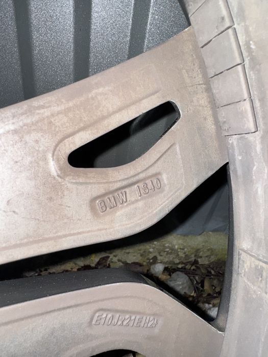 Продам оригінальні різноширокі R21 титани BMW 375 стиль