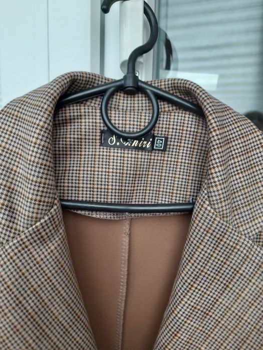 Сукня-піджак у клітинку