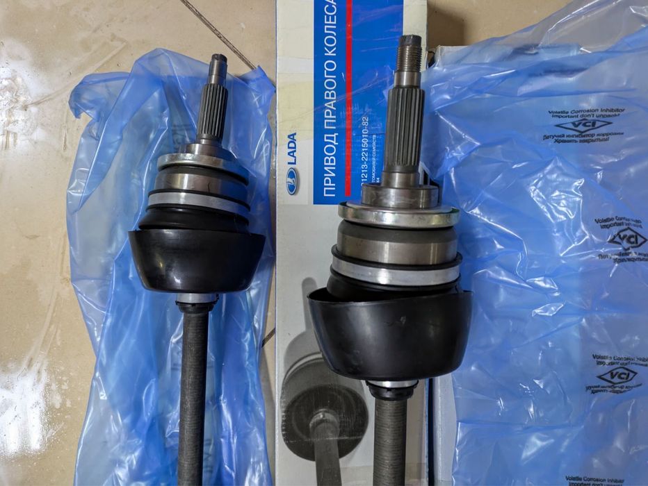 Привод передних колес ; ВАЗ 21213; 21214; 2123 Нива к-т =2 шт , оригин