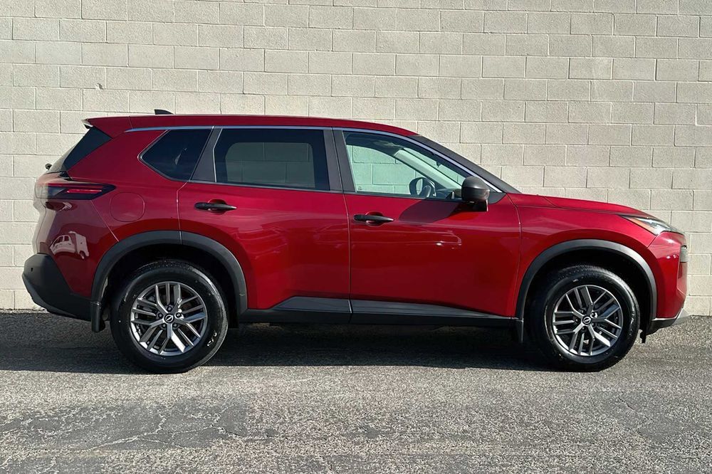 Nissan Rogue      2023