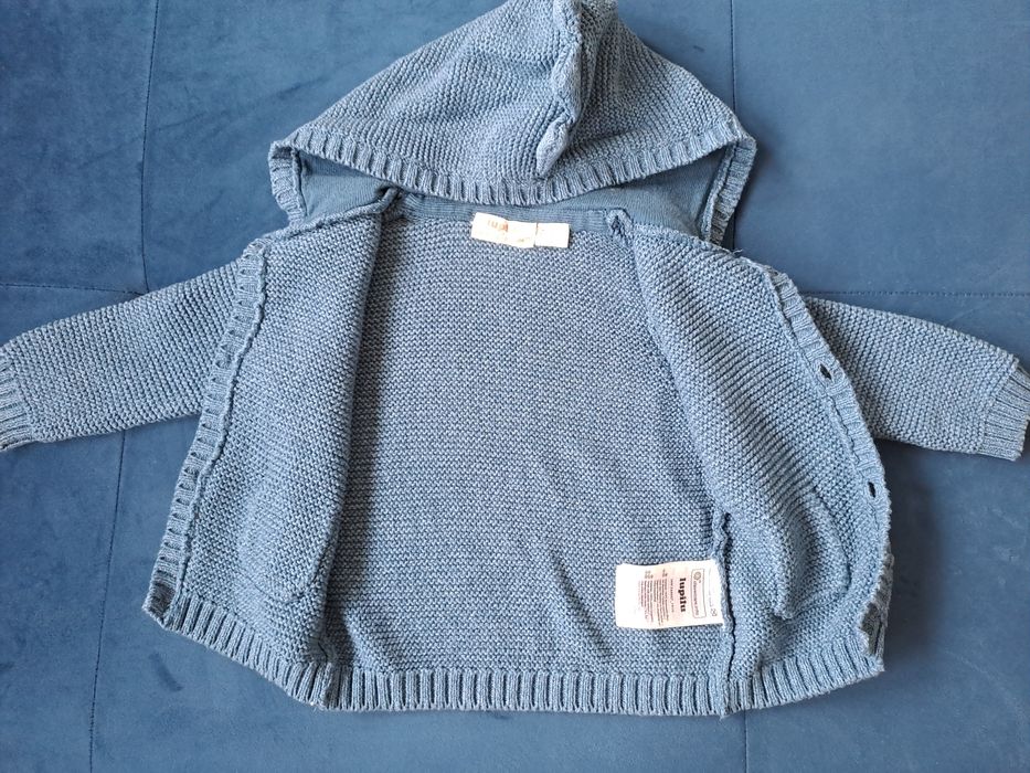 Rozpinany sweter z kapturem 62/68