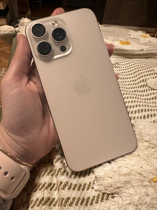 Iphone 15 pro max - idealny