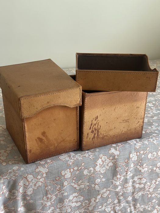 2 caixas de arrumacao em pele