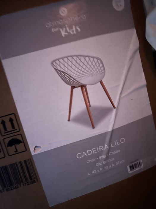 Cadeira lilo branca infantil