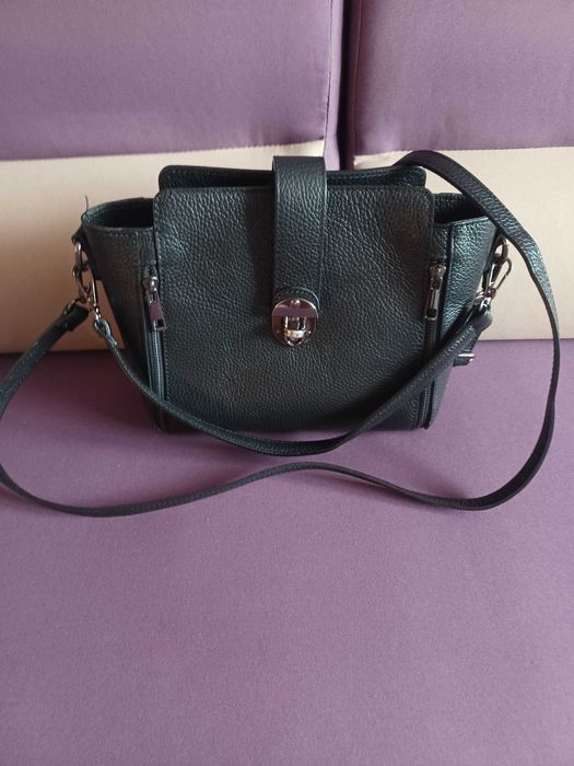 Czarny kuferek damski- Barberinis