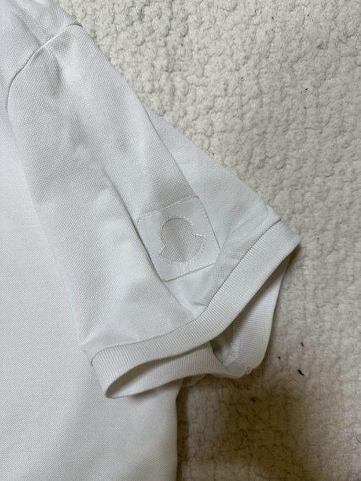 Поло від монклер