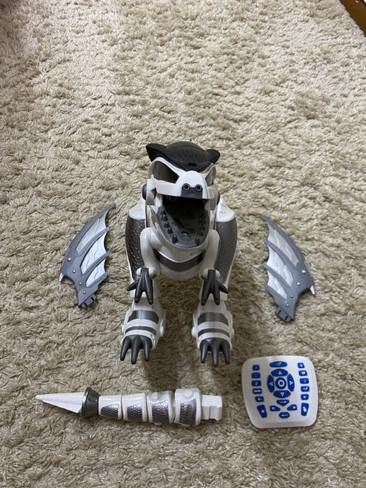 Робот динозавр з пультом