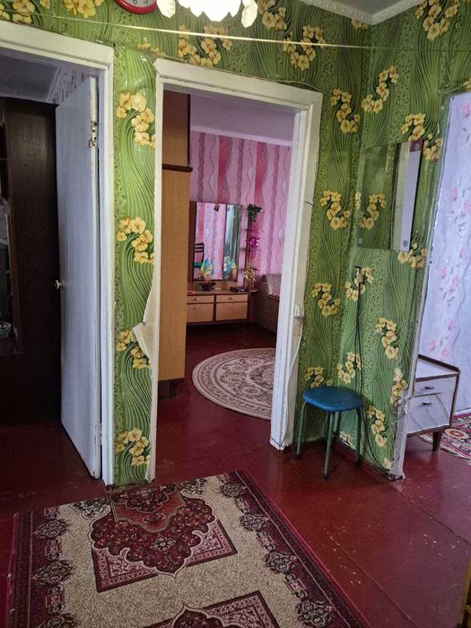 Продам 3 кімн. квартиру в р-ні 3 лікарні. 4/5 пан. будинку. 37000