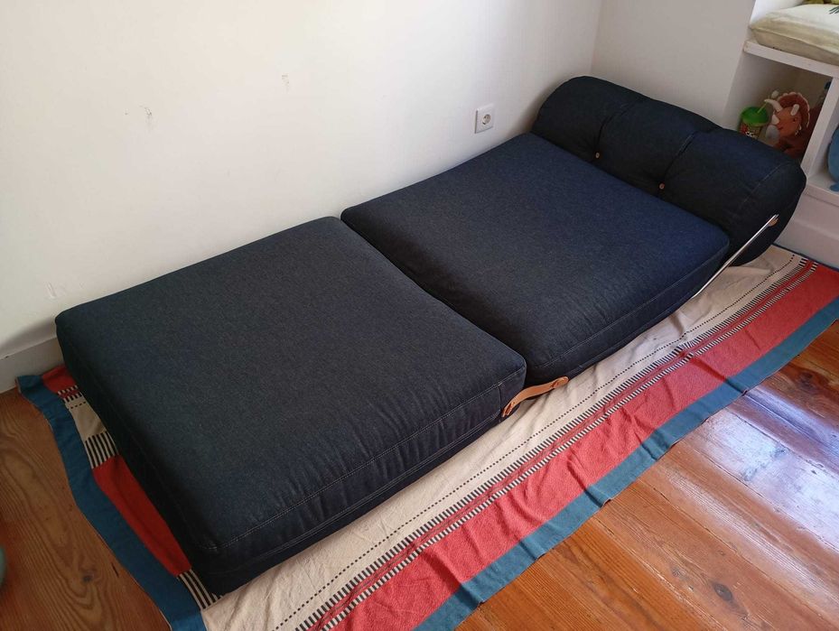 Poltrona-cama azul desmontável, duas funções - IKEA