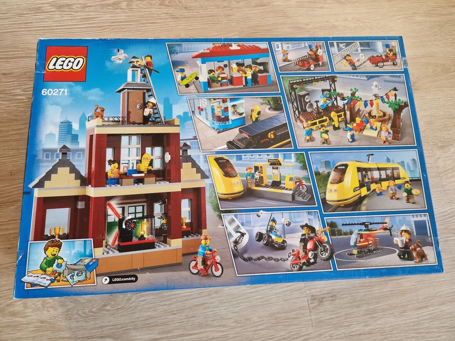 Lego plac ratuszowy 60271