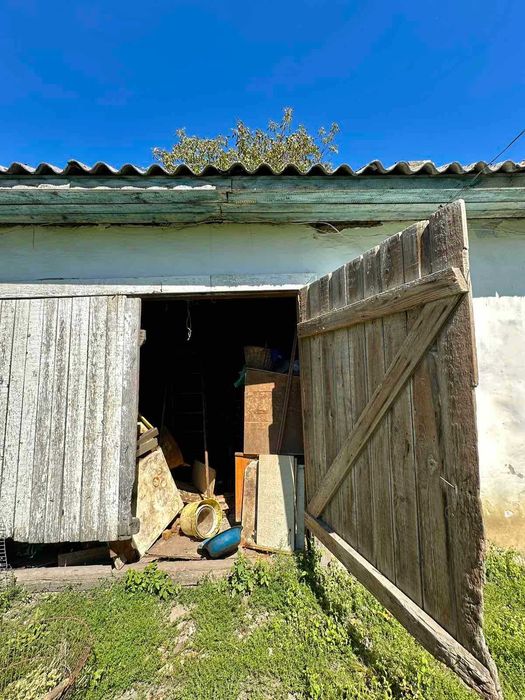 Продаж земельної ділянки із старим будинком  в с.Виннички.