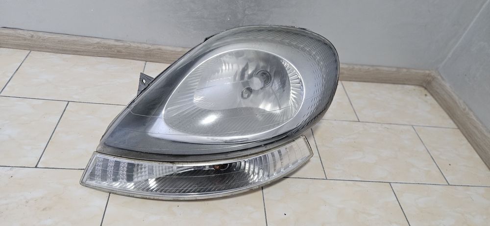 Фара ліва на опель віваро рено трафік