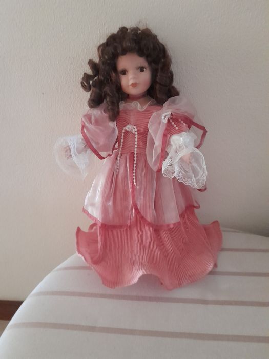 Bonecas de porcelana