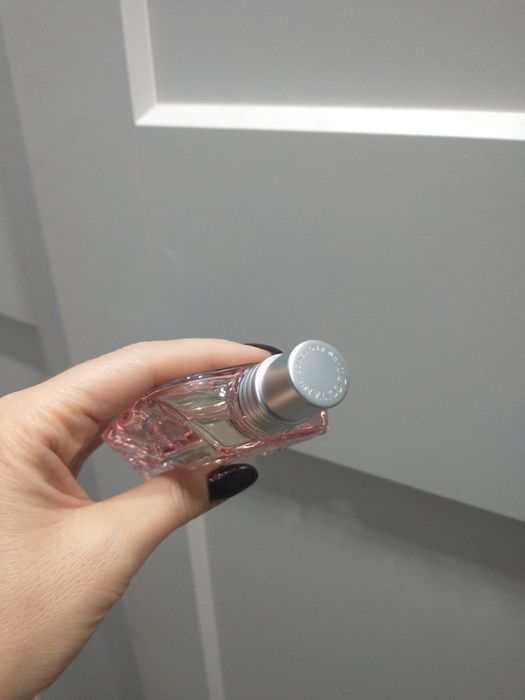 Nowe perfumy L'occitane fleurs de cerisier 50 ml happy cherry