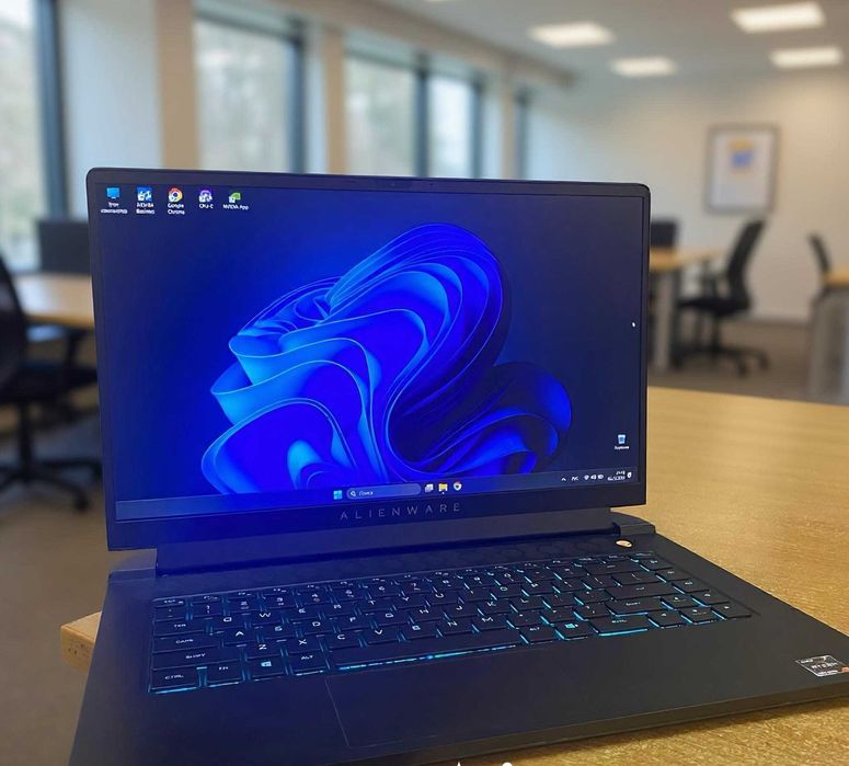 Игровой ноутбук Alienware M15 R5 | Ryzen 7 5800H | RTX 3060 | 64ГБ ОЗУ