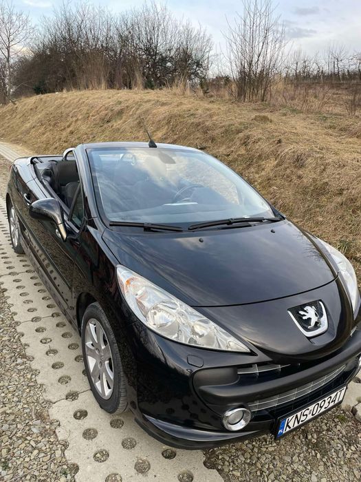 Peugeot 207cc.