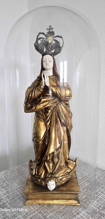 Imagem da Nossa Senhora excelente estado e com a campanula