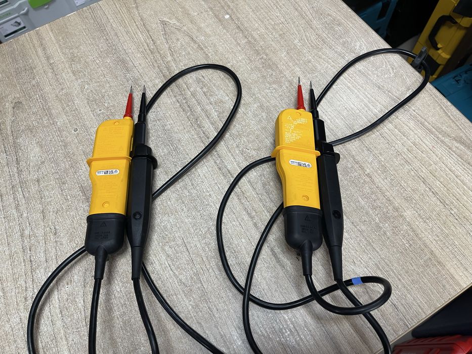 Fluke T150 / тестери напруги Флюк