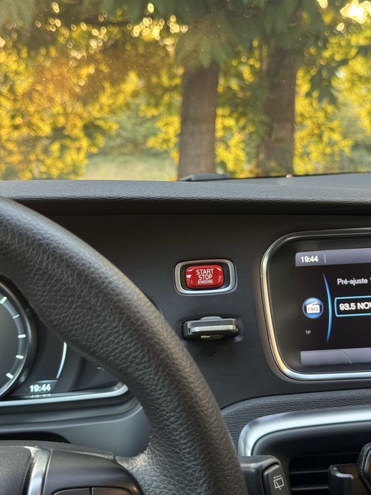 Volvo  v40 D2 RDESIGN