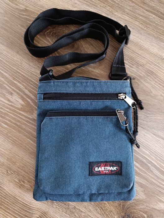 Сумка через плече, месенджер  Eastpak Rusher