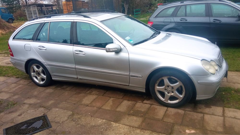 Mercedes Benz W203 w całości lub na części