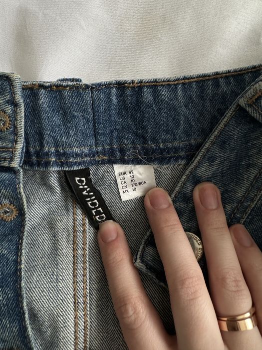 Юбка на ґудзиках