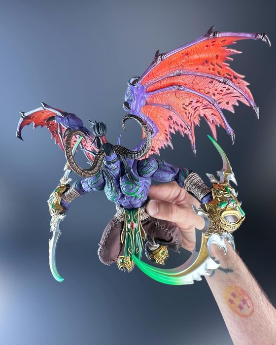 illidan world of warcraft figure