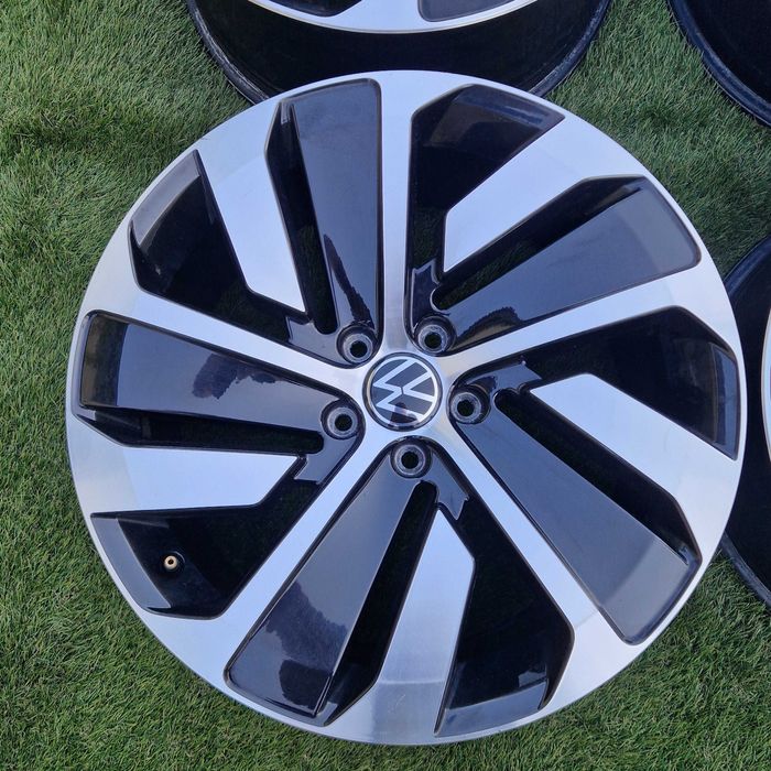 Felgi 19" VW Arteon R-LINE Passat B8 3G8 8x19 ET40 5x112