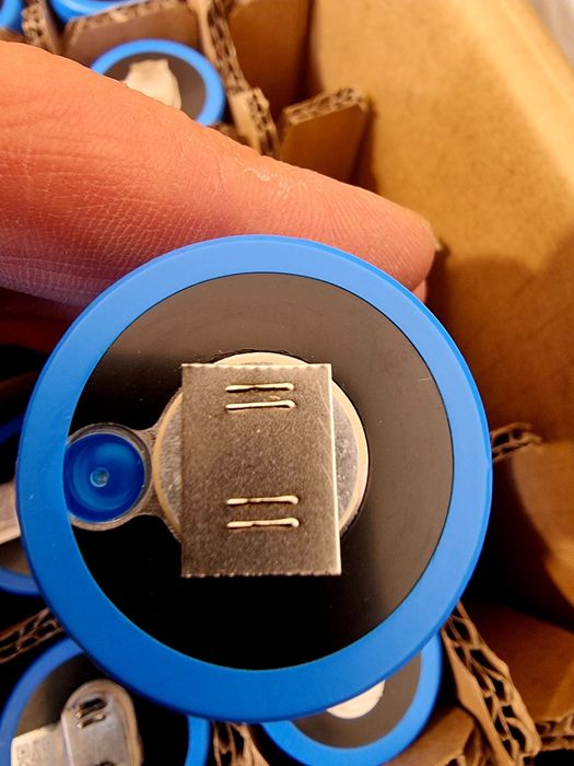 Акумулятор lifepo4 EVE 33140 , 15,2Ah з навареною нікелевою стрічкою