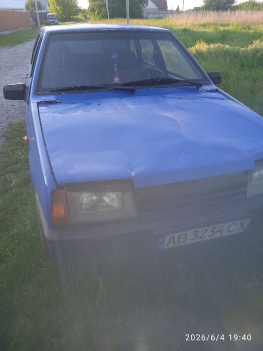 Продам 2109 на запчастини