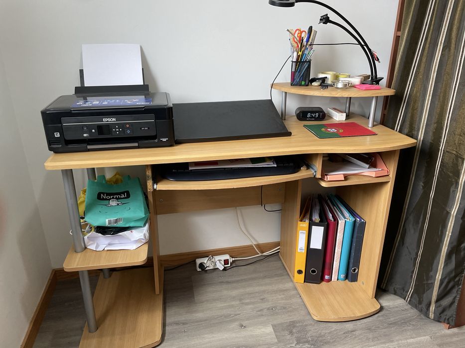 Secretaria com bastante espaco