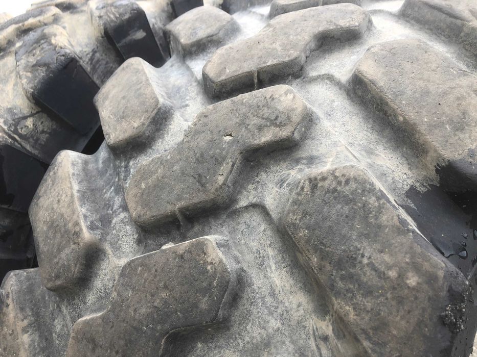 405/70r18 Opony Firestone Utility Radial 90% Bieżnika Możliwa Wysyłka