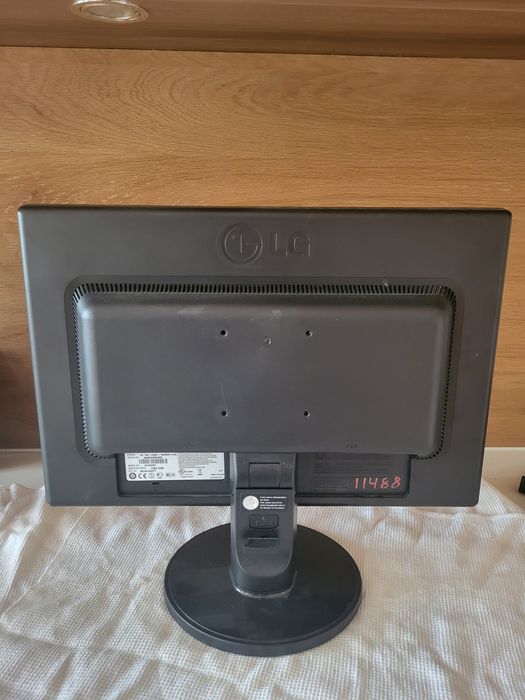 Монітор LG Flatron W1942S