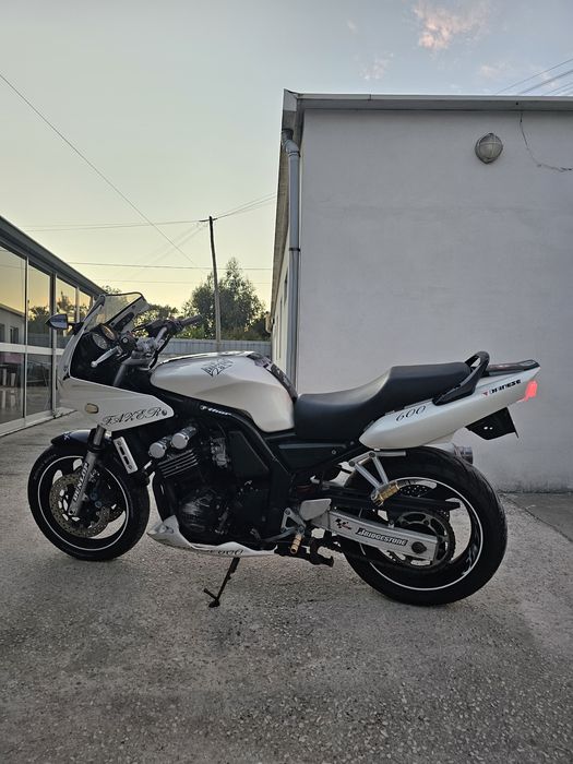 Yamaha Fazer 600