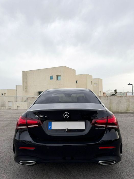 Mercedes-Benz A 180 Limousine d 7G-DCT AMG Line