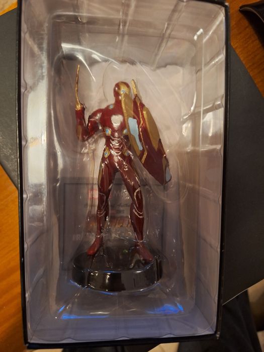 Figura iron man como nova